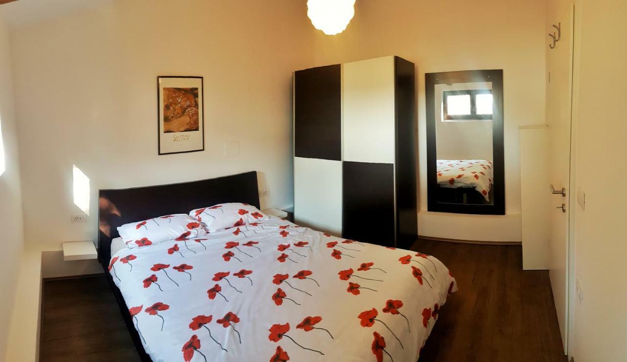 Sossa Apartments Умаг Екстер'єр фото